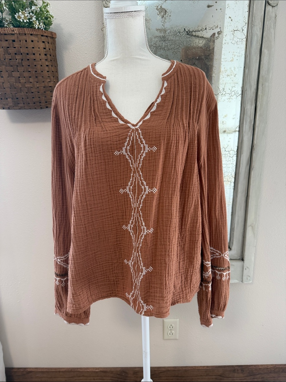 Dylan Embroidered V-Neck Gauze Long-Sleeve Top - Rust